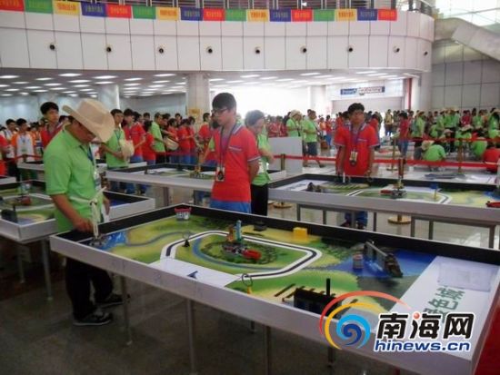 WRO国际机器人大赛中国选拔赛海口开赛[图