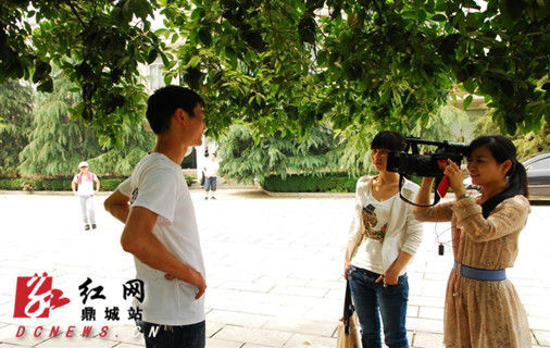 手机报唱主角 常德鼎城亮骑行名片(图)