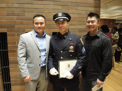 纽约市警总局举行晋升礼 两名华裔警员升职(图