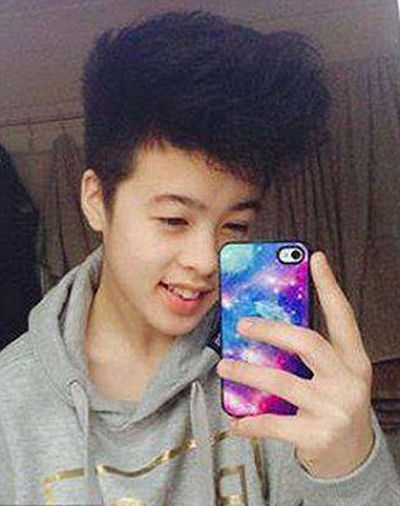 英国14岁华裔女孩贾丝明·陈(jasmyn chan)与12岁朋友蒂亚·塔克(tia