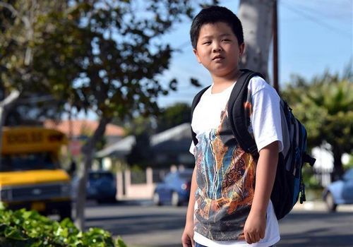 从大都市移居郊区 美华裔家庭变迁将拍电视剧