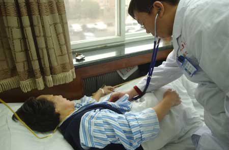76岁女子全部内脏位置与正常人相反(图)