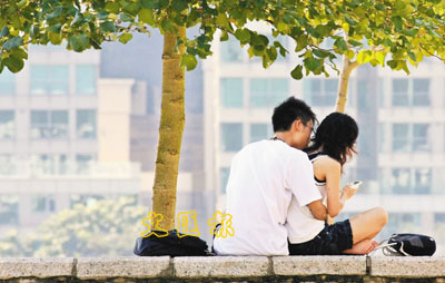 调查称香港街头少年平均失身年龄14岁(图)