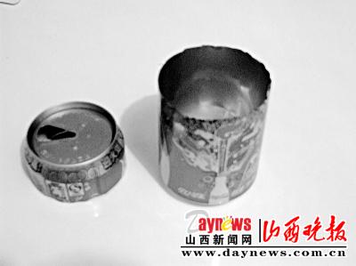 把废弃易拉罐做成烟灰缸(图)