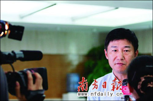 深圳8500名员工与沃尔玛签集体合同 工会出面