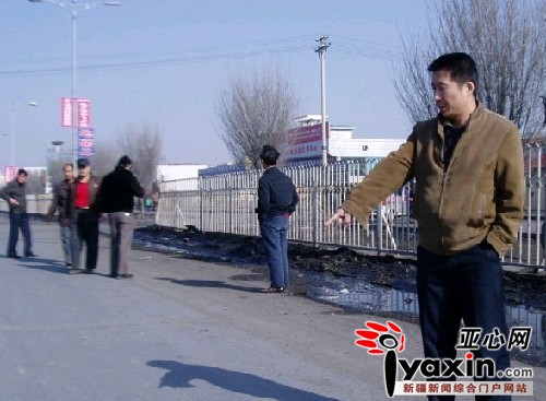 醉酒司机撞死行人拖行500米(图)