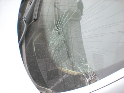 青年驾宝马撞死人后找人顶包被指车速超100码