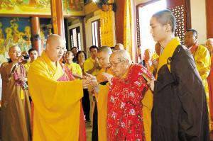 弘法寺本焕长老喜庆103岁寿诞