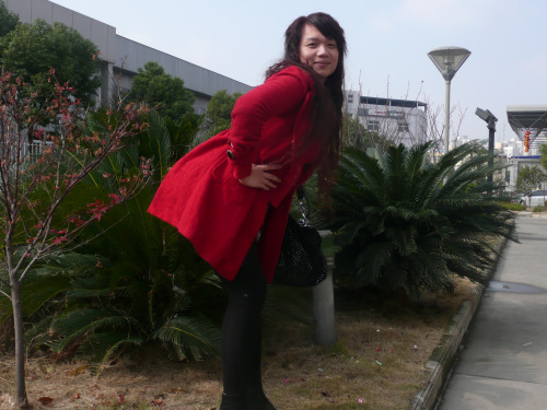 大学生寻求社会帮助欲变性做女人(组图)