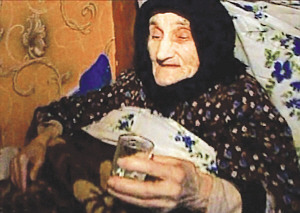 格鲁吉亚老太将迎来130岁生日 平时爱喝伏特加