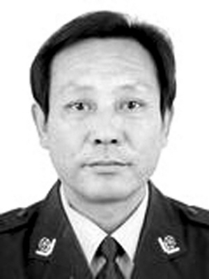 双辽两民警抓网逃返回途中因公牺牲