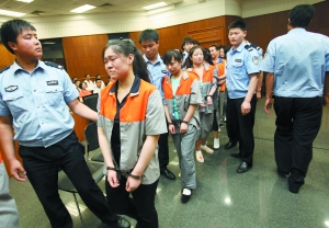 公司谎称能提前知道彩票中奖号码诈骗290万