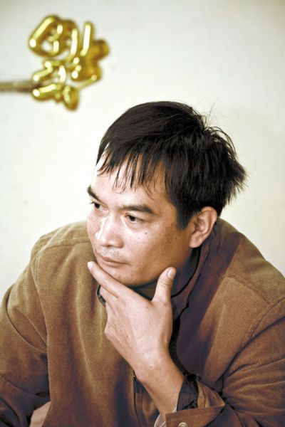 迪拜人均月收入_月收入过万自杀(3)