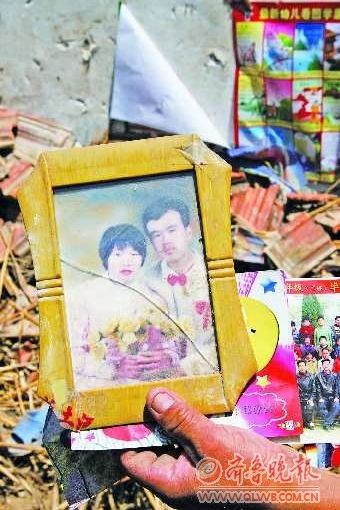 ϼҵķ󣬼˴ӷаǳĺӰǿ 