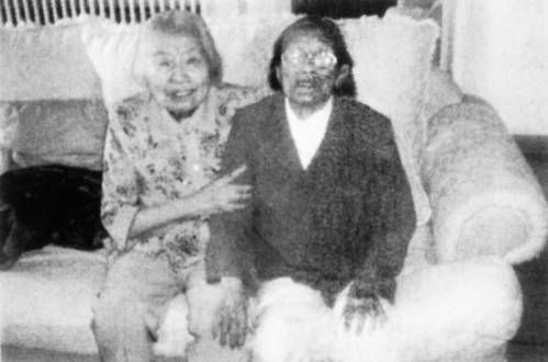 92岁老太帮助家里多个保姆学习成为金牌月嫂