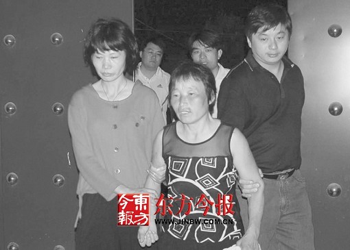 女子不堪家庭暴力用铁锤砸死熟睡丈夫(图)