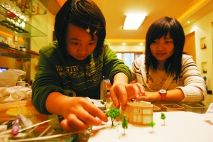 四川地震孤儿姐妹不愿分离渴望有稳定家庭(图)