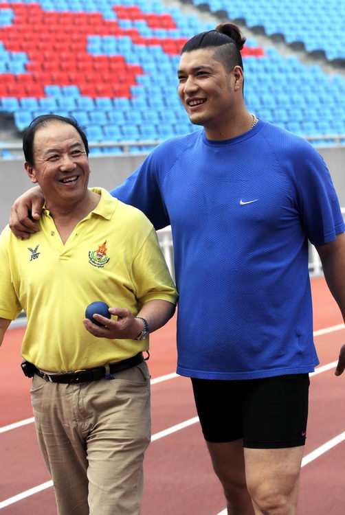 图文买买提放言欲再夺冠