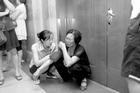 影楼老板娘被骗外出遭枪击不治身亡(组图)