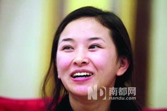 汶川地震截肢女孩赴雅安震区当志愿者(组图)|廖