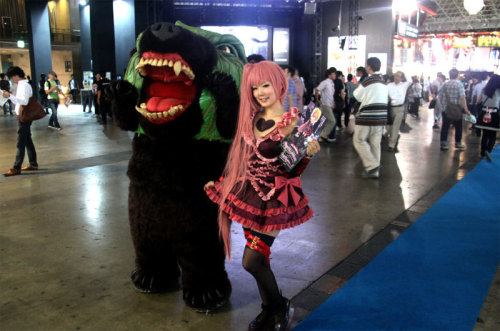 TGS2012showgirl