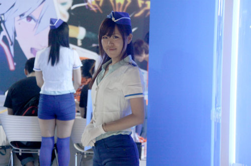 TGS2012showgirl