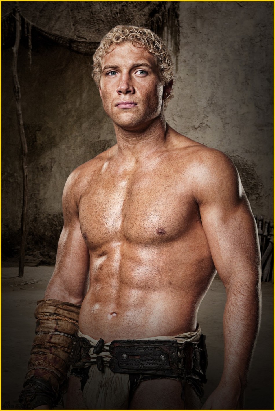 组图：《坚不可摧》杰-科特尼成动作片肌肉男神