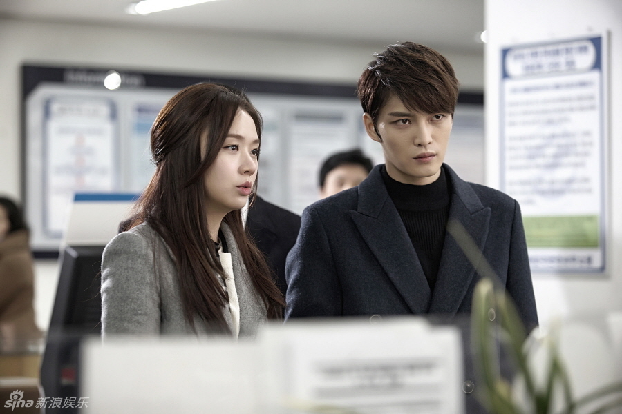 组图:《SPY》金在中救美 气场强大动摇女心