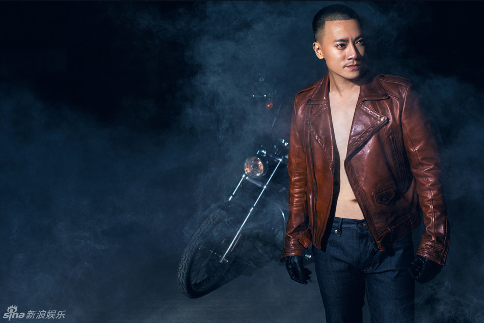 组图:阮伟旌曝全新机车写真 酷帅演绎霸气型男