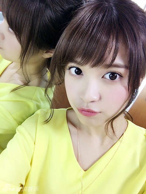 组图：松本爱晒清纯自拍 嘟嘴可爱大眼超萌