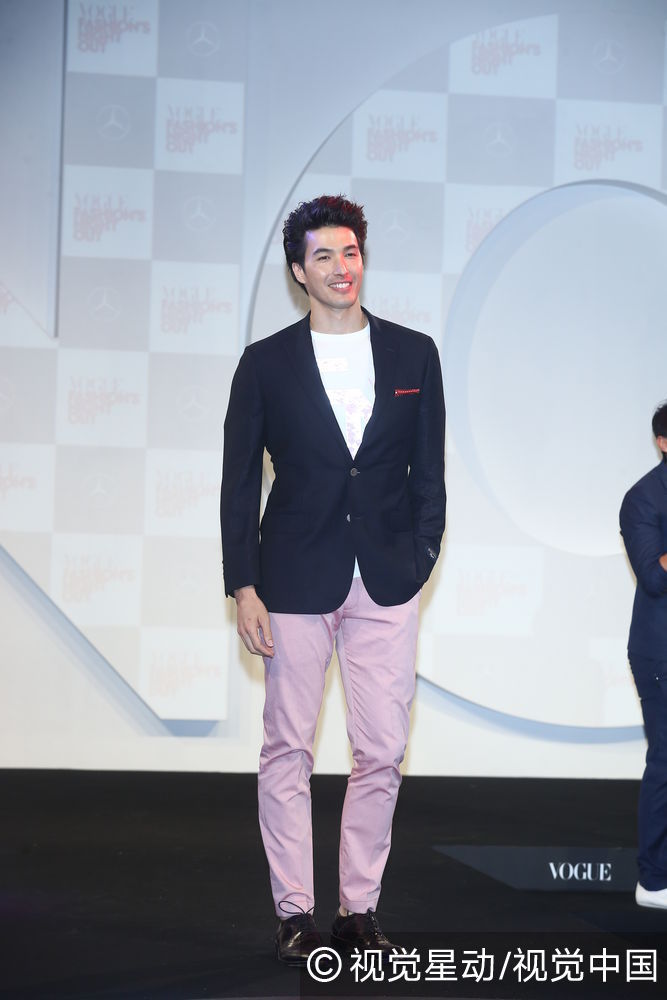 组图：陈柏霖河智苑现身活动盛典