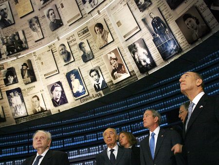 布什11日访问以色列大屠杀纪念馆(图)