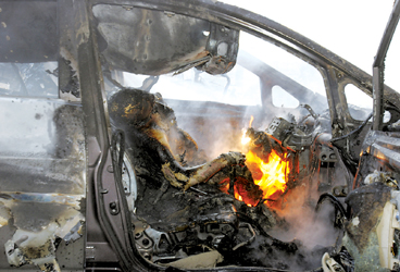 一名司机被烧死在自己的汽车中