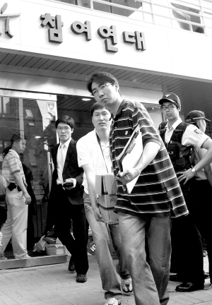 李明博:政府已忍无可忍