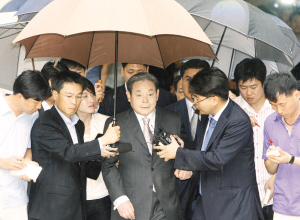 因涉嫌非法继承经营权及逃税而被起诉的前三星集团董事长李健熙7月16