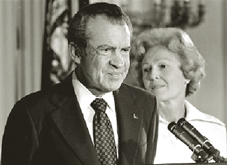 让尼克松下台的深喉死了