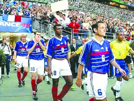 哥不是造假,是穿越时空