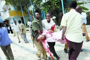 索马里人体炸弹爆炸250人伤亡 含3名内阁部长