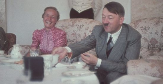 希特勒戰時所拍休閑照片首次曝光(組圖)