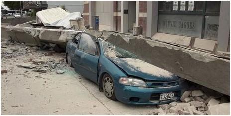 新西兰地震救援人员连夜搜救 死亡人数可能上