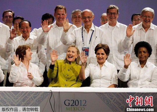 2012���ʮ�������ⳤ��Ӱ�����š����ࡱ��ϣ������������̸Ц������