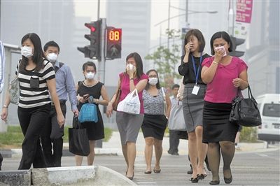 印尼燃烧林地致新加坡雾霾指数爆表|新加坡|印