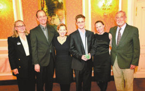 ˹ŵ�ǣ����ģ���ȡ�������鱨������ά�����ܵķ�����ɯ��������ɭ��ͬ��һ���콱