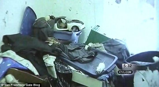 鼠女放生数千鼠洛杉矶成鼠城