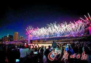 奥巴马国庆日大打移民牌