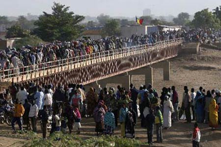 组图:乍得首都爆发激战数千人逃往喀麦隆