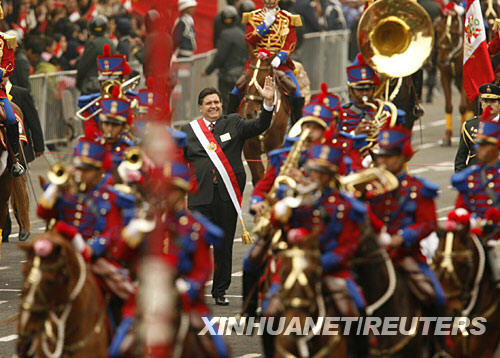 组图：秘鲁举行阅兵式庆祝独立日