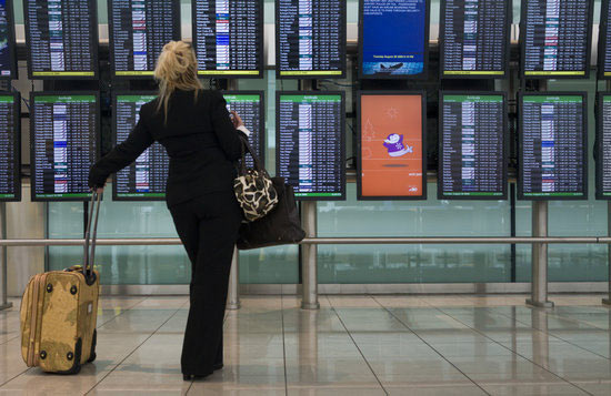 美国电脑系统瘫痪导致大批航班延误(组图)