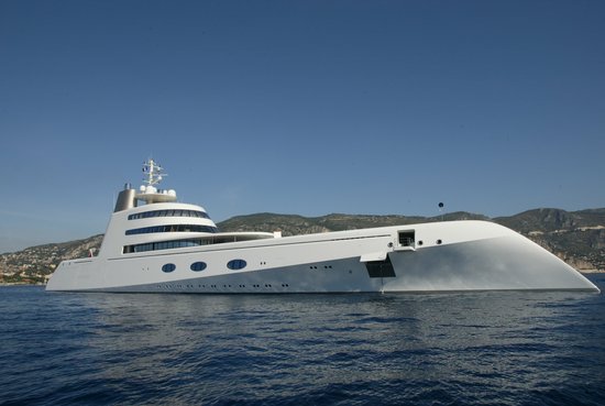 俄罗斯富翁2亿英镑购买世界最贵游艇(组图)