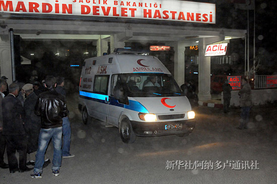 数名蒙面枪手袭击土耳其婚礼现场打死45人(图)